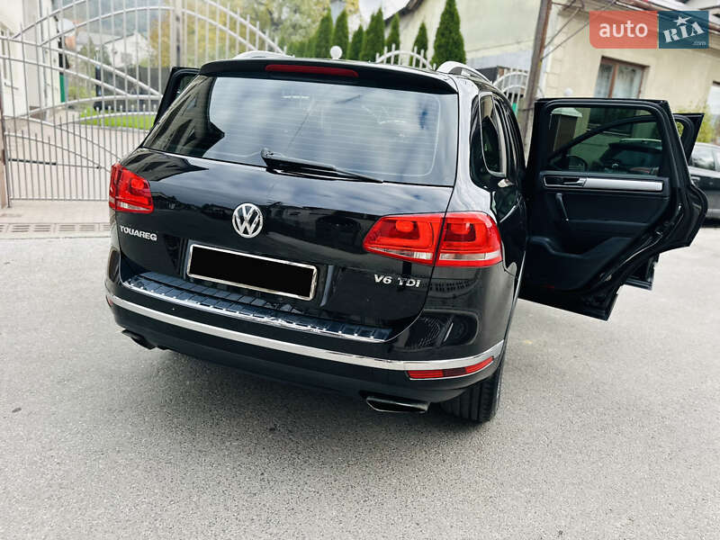 Внедорожник / Кроссовер Volkswagen Touareg 2015 в Грушево
