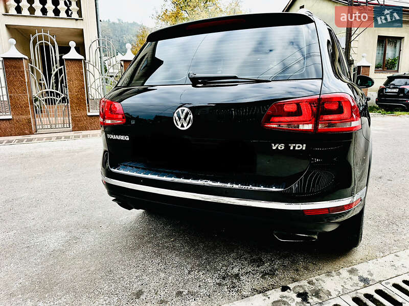 Внедорожник / Кроссовер Volkswagen Touareg 2015 в Грушево