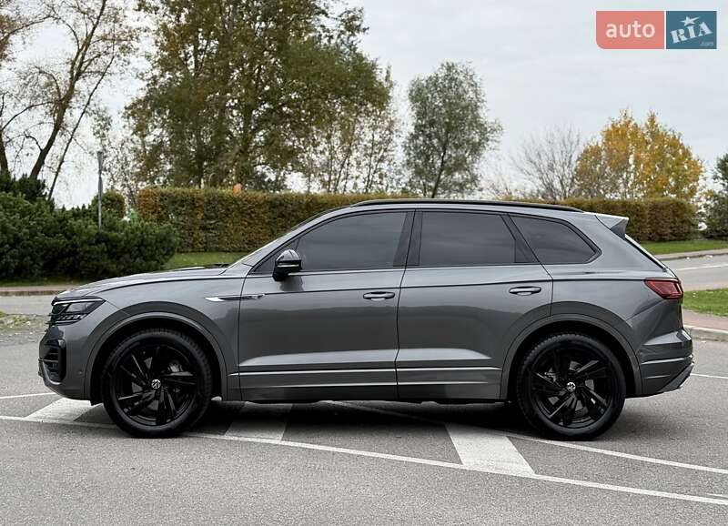 Внедорожник / Кроссовер Volkswagen Touareg 2023 в Киеве
