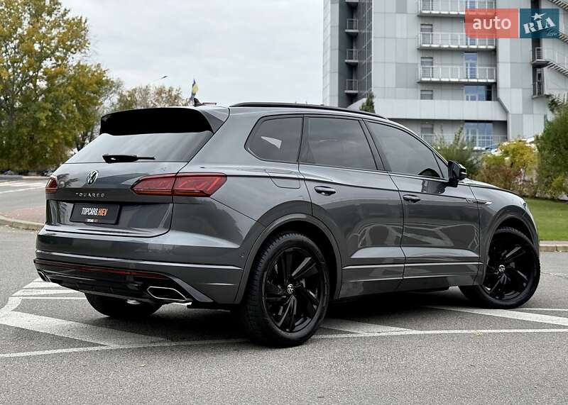 Внедорожник / Кроссовер Volkswagen Touareg 2023 в Киеве