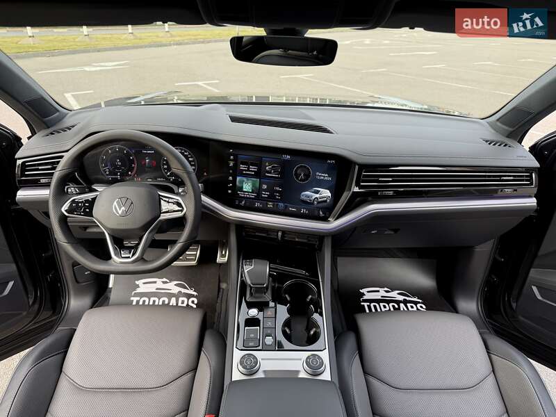 Внедорожник / Кроссовер Volkswagen Touareg 2023 в Киеве