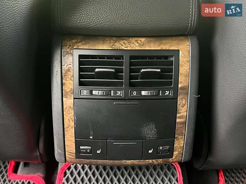 Внедорожник / Кроссовер Volkswagen Touareg 2008 в Киеве