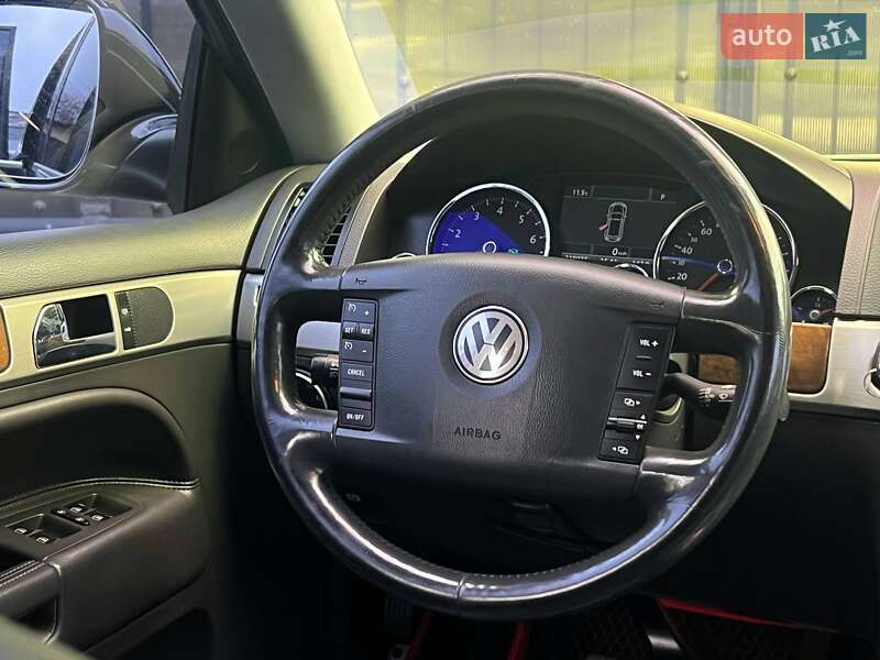Внедорожник / Кроссовер Volkswagen Touareg 2008 в Киеве