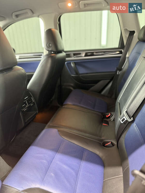Внедорожник / Кроссовер Volkswagen Touareg 2012 в Днепре фото 7 Внедорожник / Кроссовер Volkswagen Touareg 2012 в Днепре