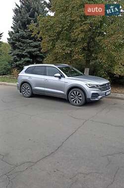 Внедорожник / Кроссовер Volkswagen Touareg 2020 в 