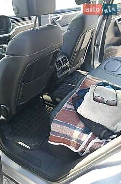 Внедорожник / Кроссовер Volkswagen Touareg 2020 в 