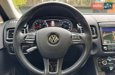 Внедорожник / Кроссовер Volkswagen Touareg 2015 в 