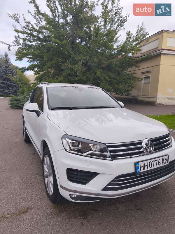 Внедорожник / Кроссовер Volkswagen Touareg 2014 в Черноморске фото 3 Внедорожник / Кроссовер Volkswagen Touareg 2014 в Черноморске
