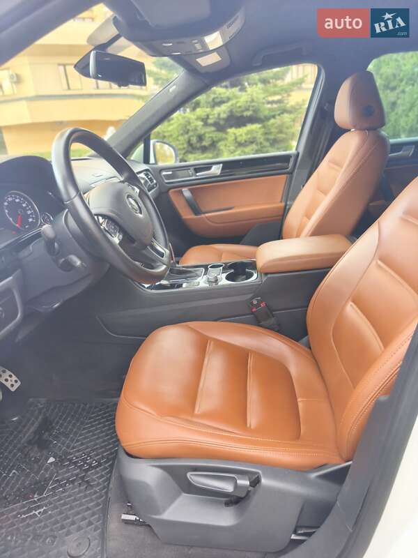 Внедорожник / Кроссовер Volkswagen Touareg 2014 в Черноморске фото 13 Внедорожник / Кроссовер Volkswagen Touareg 2014 в Черноморске