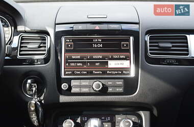 Внедорожник / Кроссовер Volkswagen Touareg 2014 в 