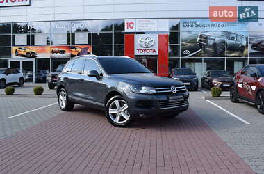 Внедорожник / Кроссовер Volkswagen Touareg 2014 в 