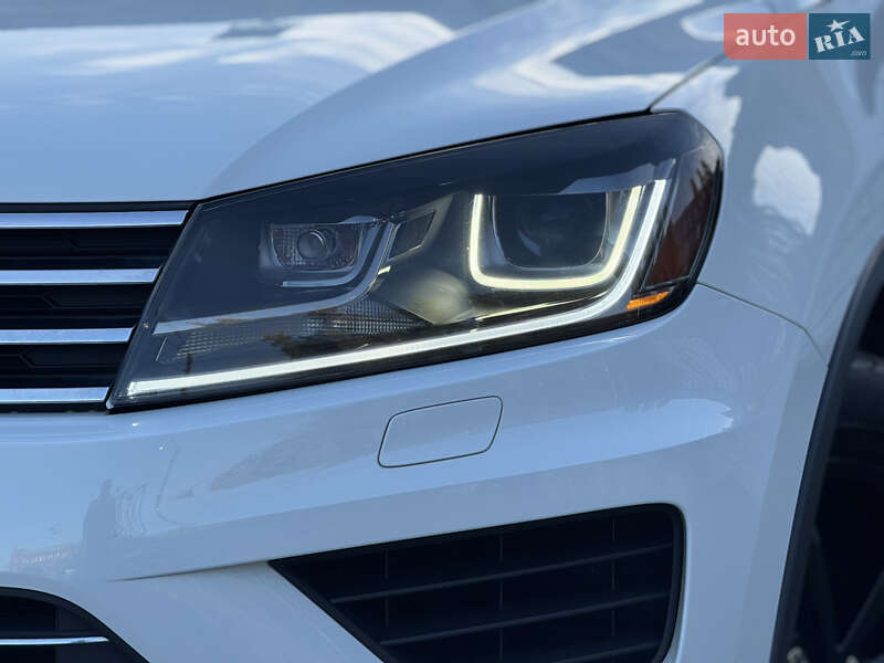 Позашляховик / Кросовер Volkswagen Touareg 2015 в Києві фото 6 Позашляховик / Кросовер Volkswagen Touareg 2015 в Києві