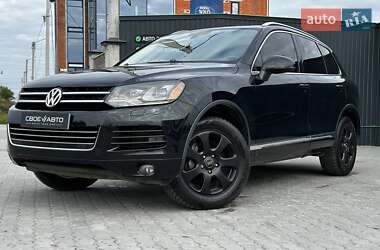 Внедорожник / Кроссовер Volkswagen Touareg 2012 в Львове