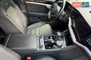 Позашляховик / Кросовер Volkswagen Touareg 2022 в 