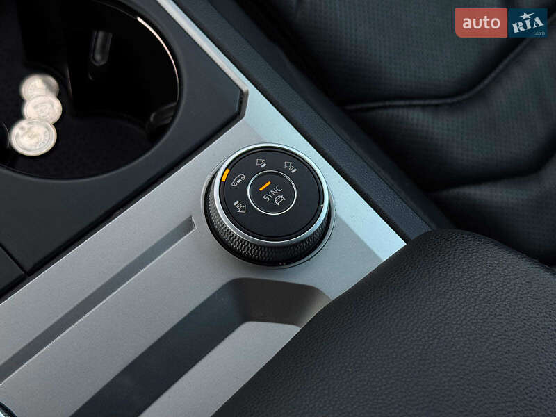 Внедорожник / Кроссовер Volkswagen Touareg 2021 в Киеве фото 21 Внедорожник / Кроссовер Volkswagen Touareg 2021 в Киеве