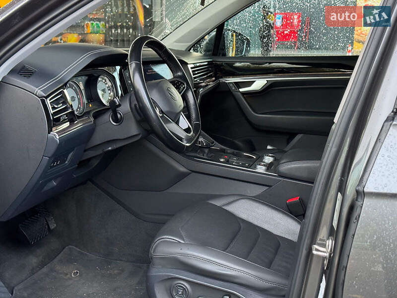 Внедорожник / Кроссовер Volkswagen Touareg 2021 в Киеве фото 40 Внедорожник / Кроссовер Volkswagen Touareg 2021 в Киеве