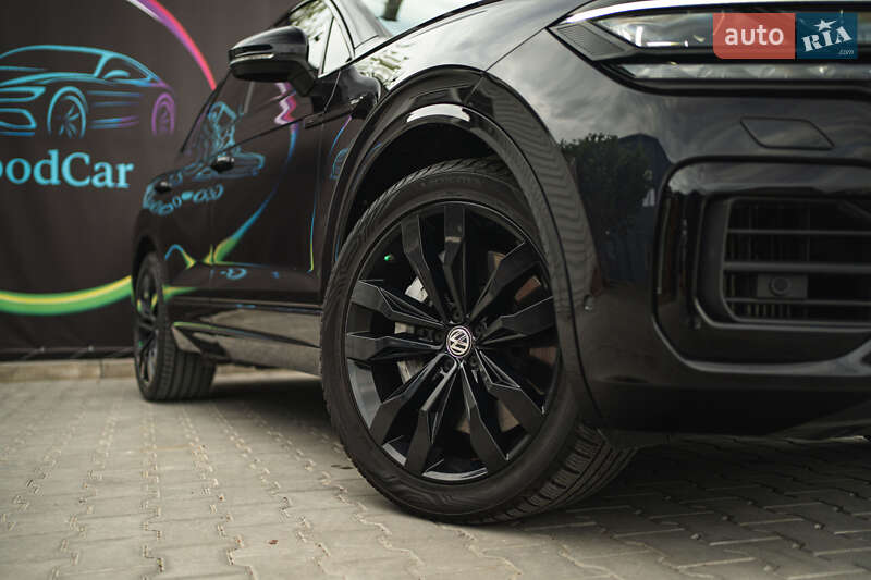 Позашляховик / Кросовер Volkswagen Touareg 2019 в Луцьку