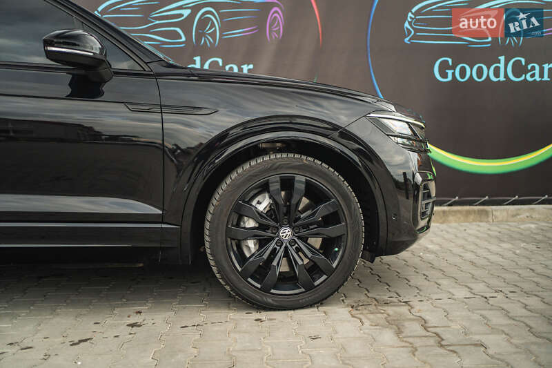 Позашляховик / Кросовер Volkswagen Touareg 2019 в Луцьку