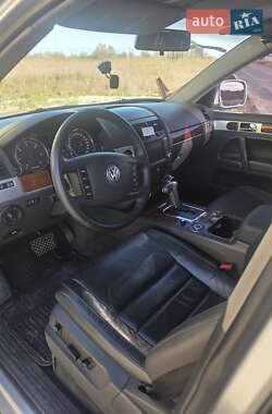 Внедорожник / Кроссовер Volkswagen Touareg 2006 в  фото 8 Внедорожник / Кроссовер Volkswagen Touareg 2006 в