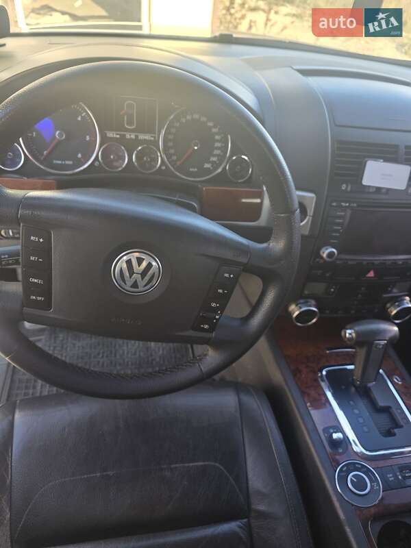 Внедорожник / Кроссовер Volkswagen Touareg 2006 в Киеве фото 15 Внедорожник / Кроссовер Volkswagen Touareg 2006 в Киеве
