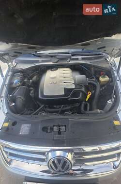 Внедорожник / Кроссовер Volkswagen Touareg 2006 в  фото 28 Внедорожник / Кроссовер Volkswagen Touareg 2006 в