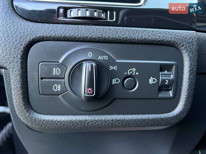 Позашляховик / Кросовер Volkswagen Touareg 2013 в Хмельницькому фото 16 Позашляховик / Кросовер Volkswagen Touareg 2013 в Хмельницькому