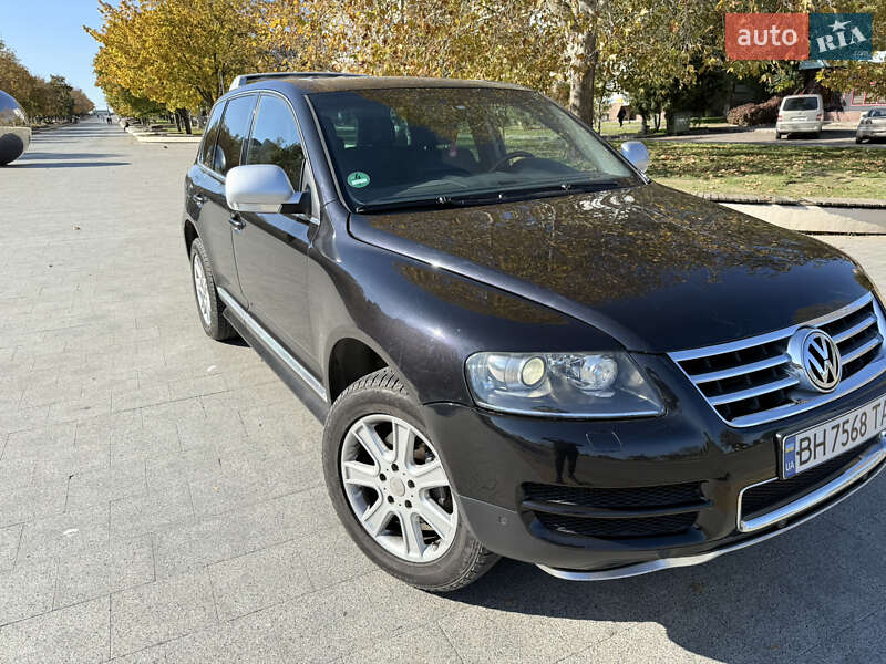 Внедорожник / Кроссовер Volkswagen Touareg 2006 в Одессе