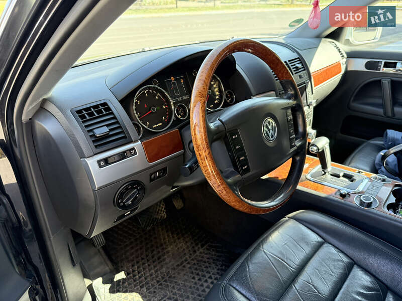 Внедорожник / Кроссовер Volkswagen Touareg 2006 в Одессе