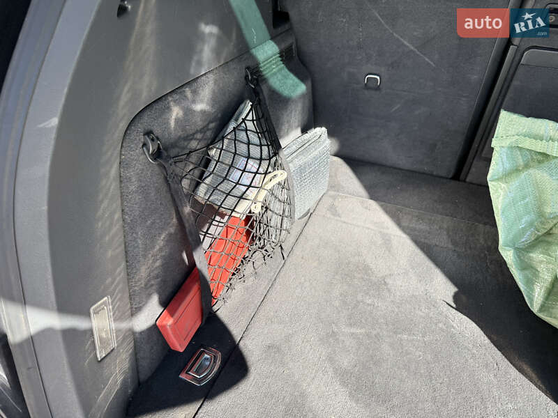 Внедорожник / Кроссовер Volkswagen Touareg 2006 в Одессе