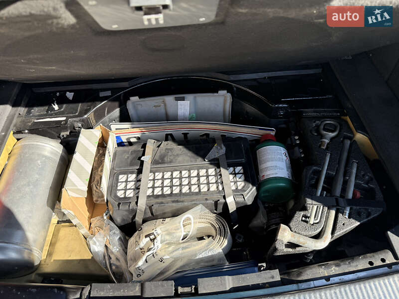 Внедорожник / Кроссовер Volkswagen Touareg 2006 в Одессе