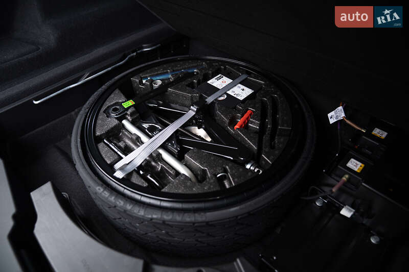 Позашляховик / Кросовер Volkswagen Touareg 2023 в Києві фото 13 Позашляховик / Кросовер Volkswagen Touareg 2023 в Києві