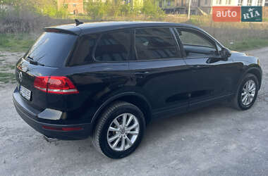 Позашляховик / Кросовер Volkswagen Touareg 2015 в 