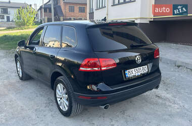 Позашляховик / Кросовер Volkswagen Touareg 2015 в 