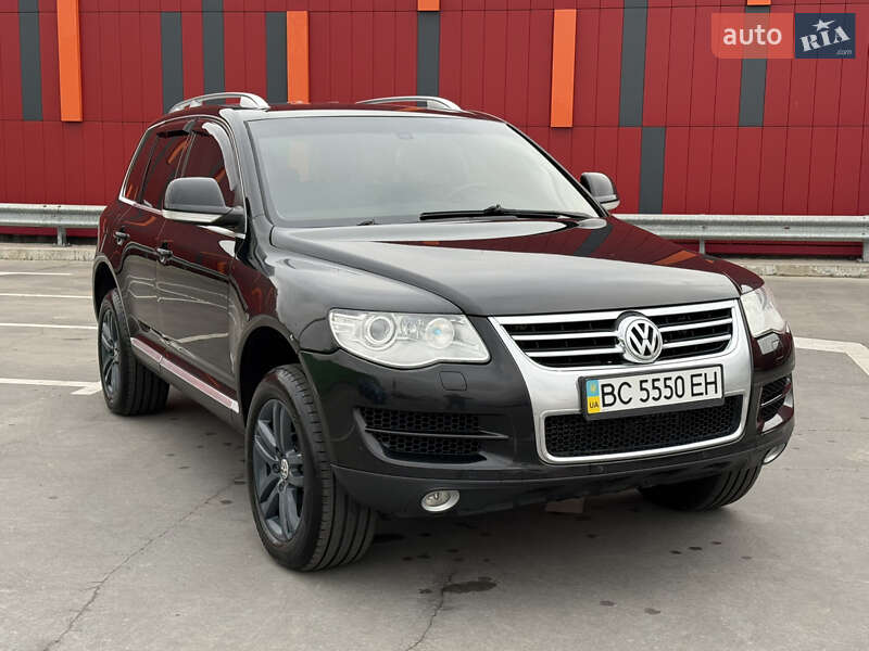 Внедорожник / Кроссовер Volkswagen Touareg 2007 в Киеве