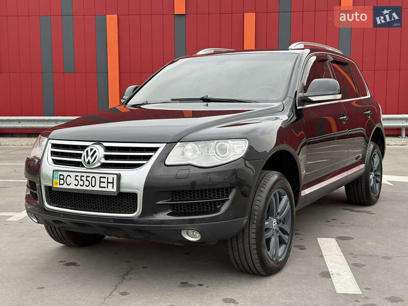 Внедорожник / Кроссовер Volkswagen Touareg 2007 в Киеве