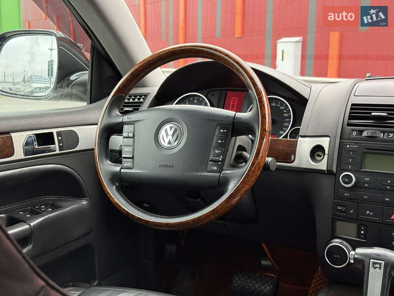 Внедорожник / Кроссовер Volkswagen Touareg 2007 в Киеве