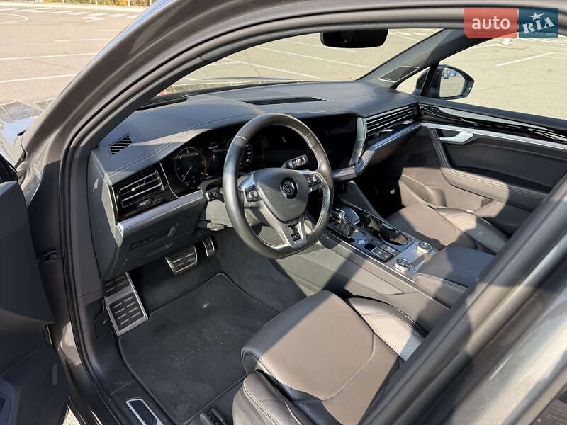 Внедорожник / Кроссовер Volkswagen Touareg 2019 в Киеве фото 5 Внедорожник / Кроссовер Volkswagen Touareg 2019 в Киеве