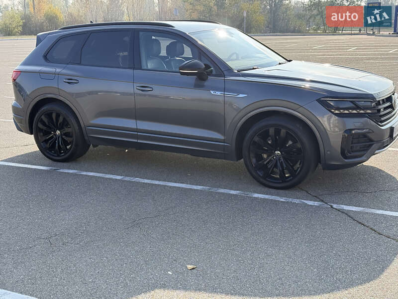 Внедорожник / Кроссовер Volkswagen Touareg 2019 в Киеве фото 14 Внедорожник / Кроссовер Volkswagen Touareg 2019 в Киеве