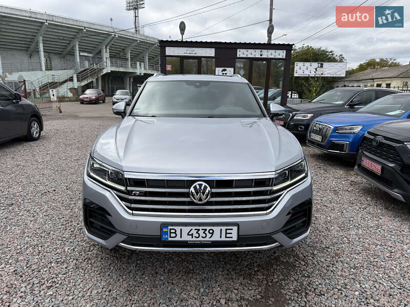 Внедорожник / Кроссовер Volkswagen Touareg 2018 в Полтаве фото 4 Внедорожник / Кроссовер Volkswagen Touareg 2018 в Полтаве
