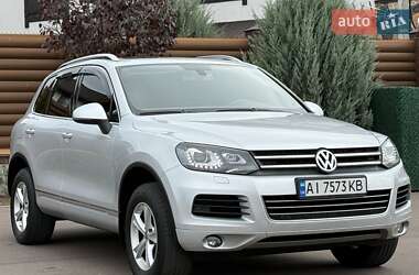 Внедорожник / Кроссовер Volkswagen Touareg 2012 в 