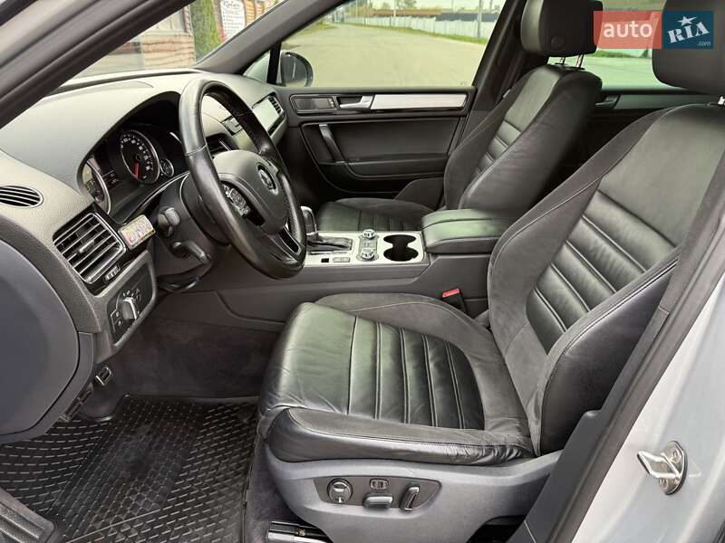Позашляховик / Кросовер Volkswagen Touareg 2012 в Києві фото 41 Позашляховик / Кросовер Volkswagen Touareg 2012 в Києві