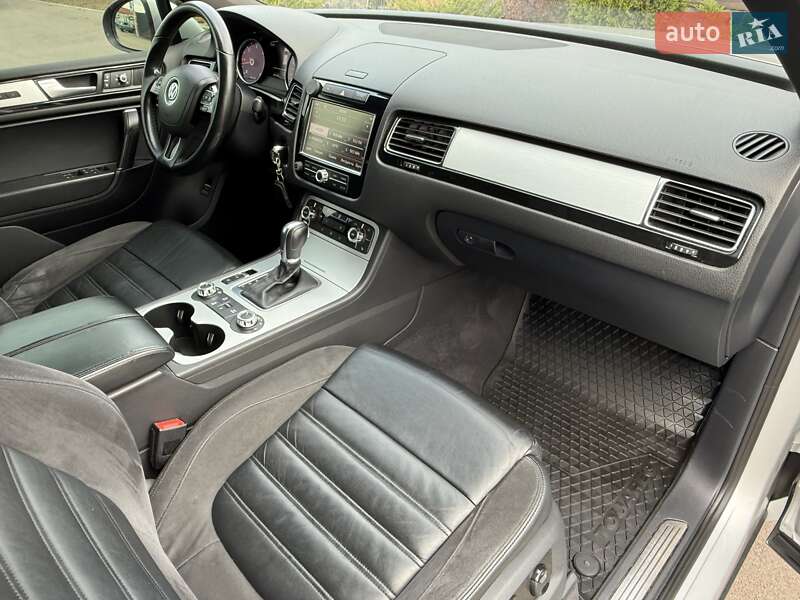 Позашляховик / Кросовер Volkswagen Touareg 2012 в Києві фото 56 Позашляховик / Кросовер Volkswagen Touareg 2012 в Києві
