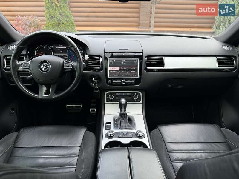 Позашляховик / Кросовер Volkswagen Touareg 2012 в Києві фото 63 Позашляховик / Кросовер Volkswagen Touareg 2012 в Києві