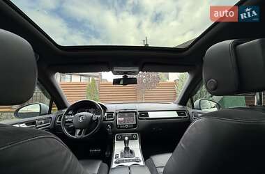 Внедорожник / Кроссовер Volkswagen Touareg 2012 в 