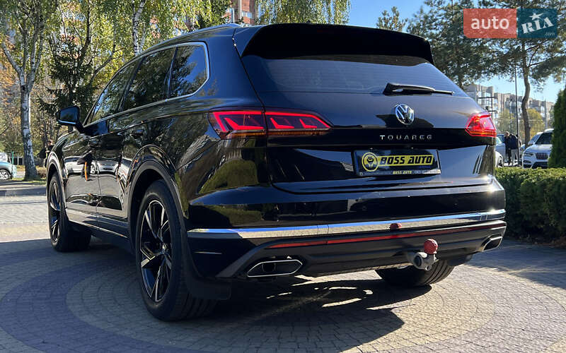 Позашляховик / Кросовер Volkswagen Touareg 2021 в Львові