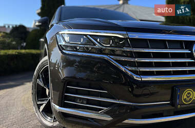 Внедорожник / Кроссовер Volkswagen Touareg 2021 в 