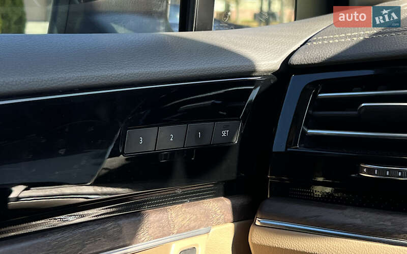 Позашляховик / Кросовер Volkswagen Touareg 2021 в Львові