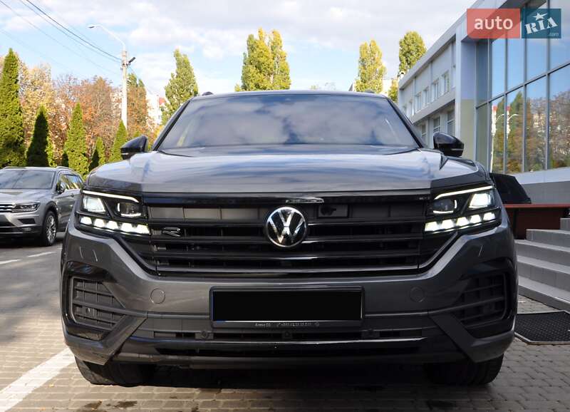Позашляховик / Кросовер Volkswagen Touareg 2022 в Одесі