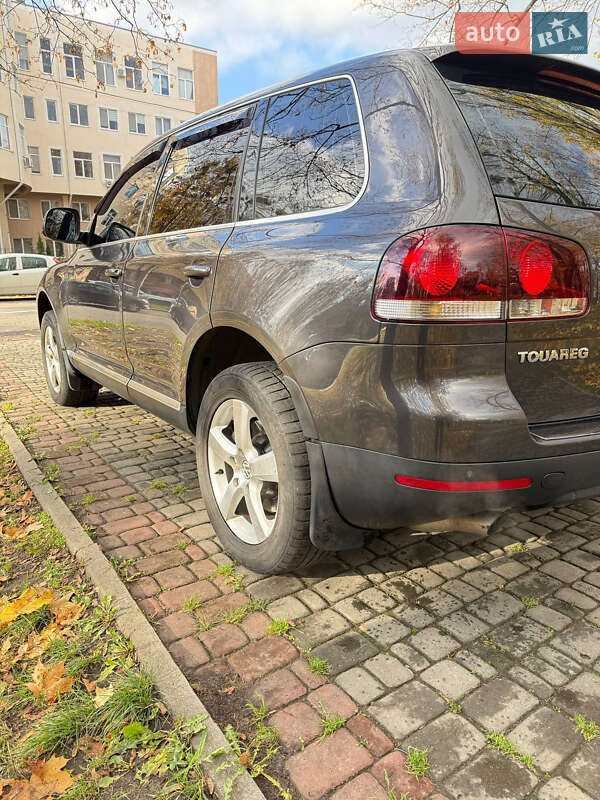 Внедорожник / Кроссовер Volkswagen Touareg 2007 в Харькове