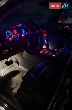 Внедорожник / Кроссовер Volkswagen Touareg 2007 в Киеве